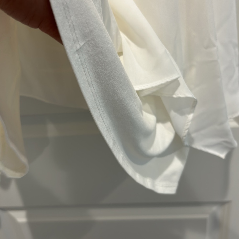 Green Envelope White Flutter Sleeve Tank Top - Picture 4 of 11